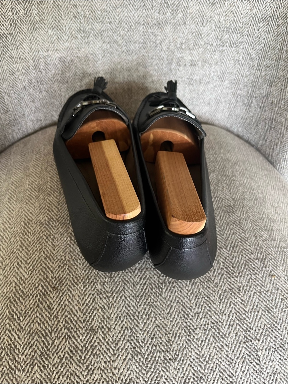 Aerosoles Deanna Black Tassel Loafers Women’s Size 7.5W Wide - Picture 3 of 5
